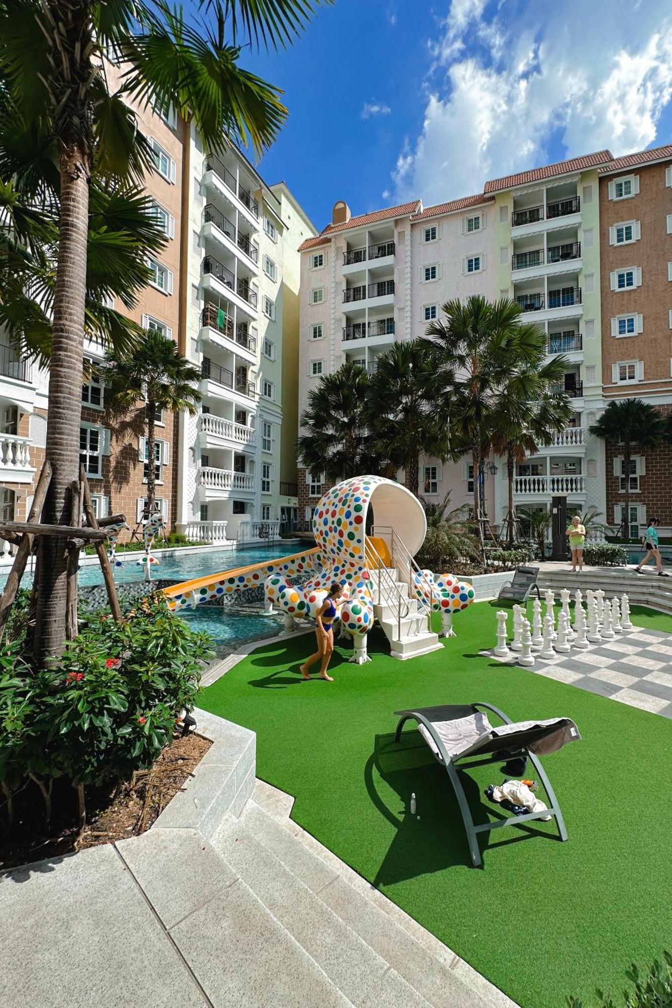 Appartamento Seven Seas Cote D'Azur Jomtien Pattaya Amazing Pool Na Chom Thian Esterno foto
